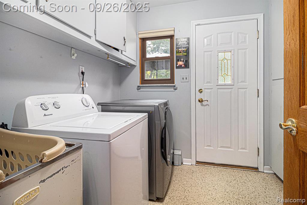 8162 Rene Drive, White Lake, MI — Photo 10