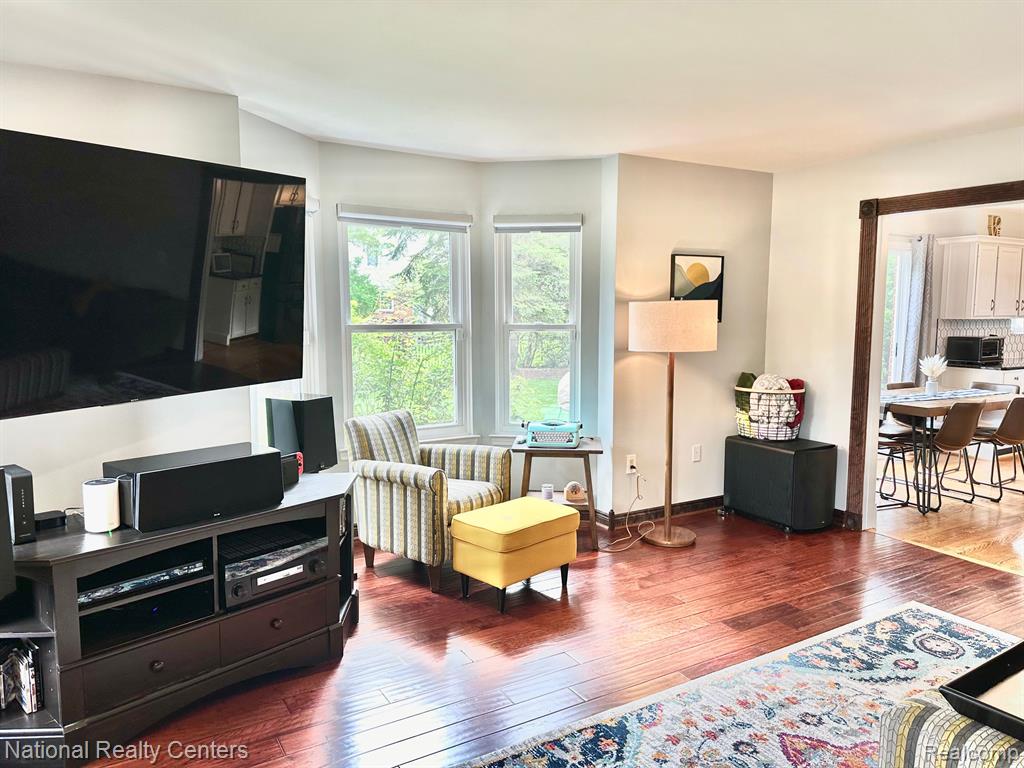 599 PHEASANT WOODS DR, Canton, MI 48188 — Photo 11