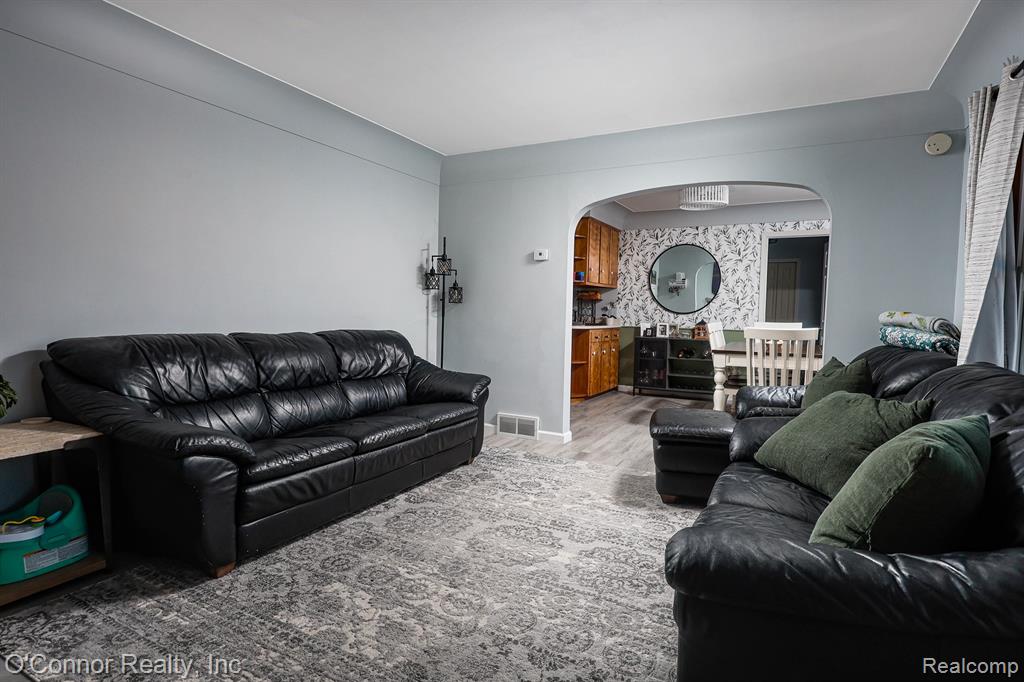 3178 Oakwood Drive, Port Huron, MI 48060 — Photo 4