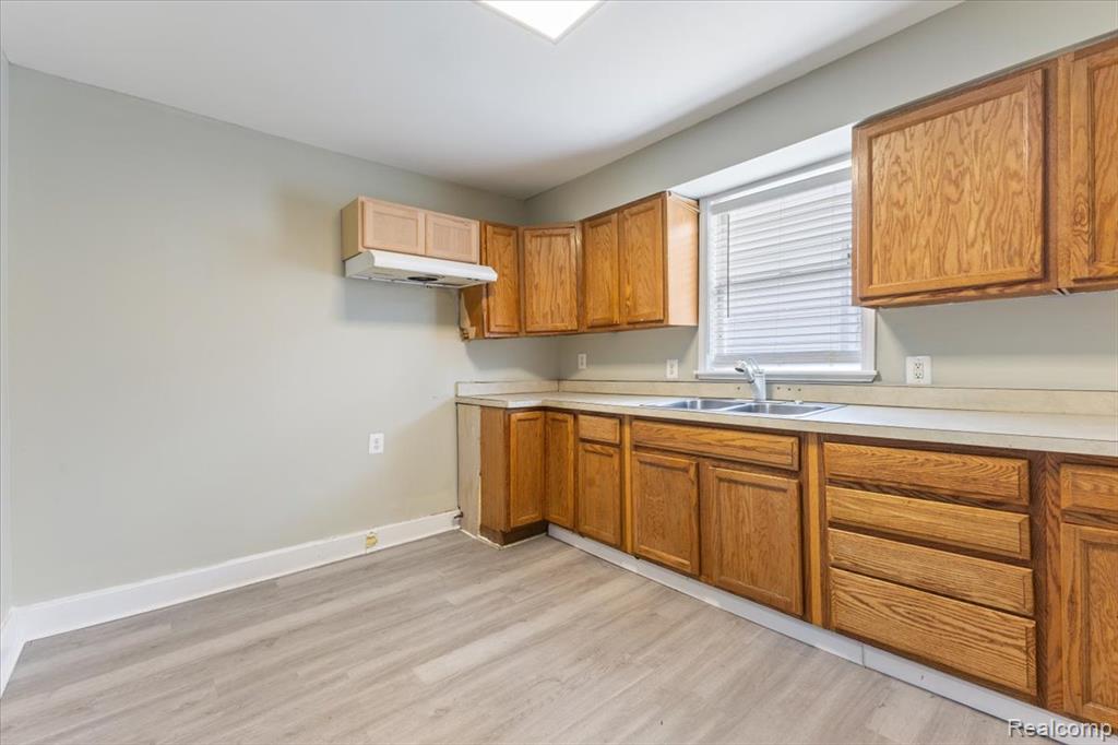 6808 Fisher Avenue, Warren, MI 48091 — Photo 10