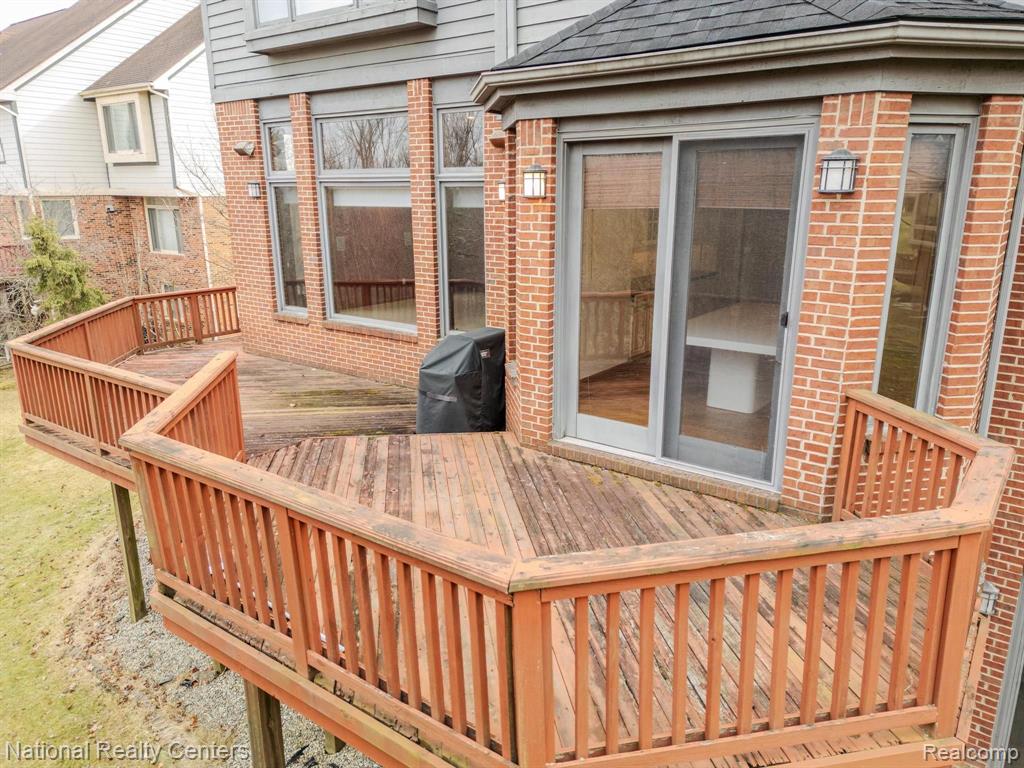 4392 STONEVIEW Drive, West Bloomfield, MI — Photo 80