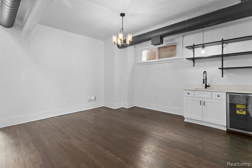 612 MARSTON Street, Detroit, MI 48202 — Photo 8