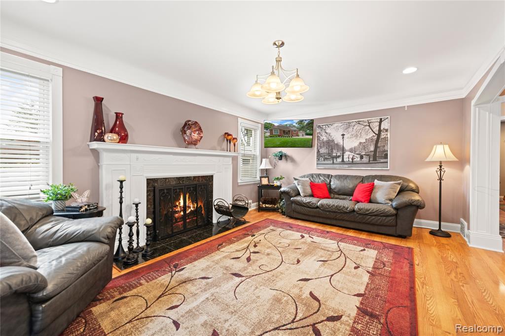 14962 Beatrice Street, Livonia, MI, 48154