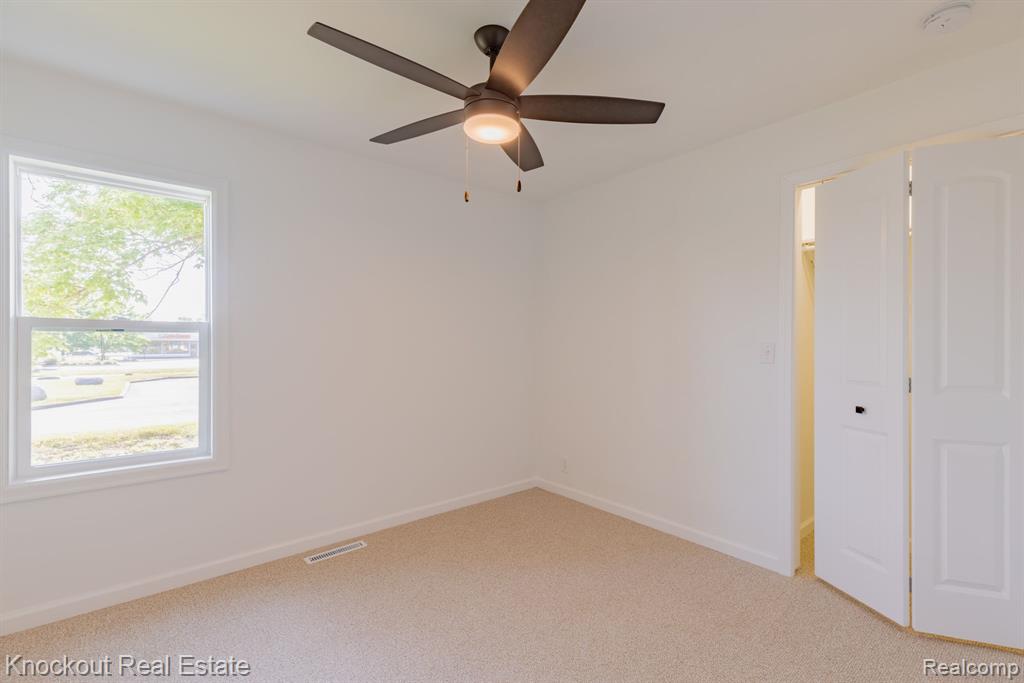 8368 MAIN Street, Birch Run, MI 48415 — Photo 23