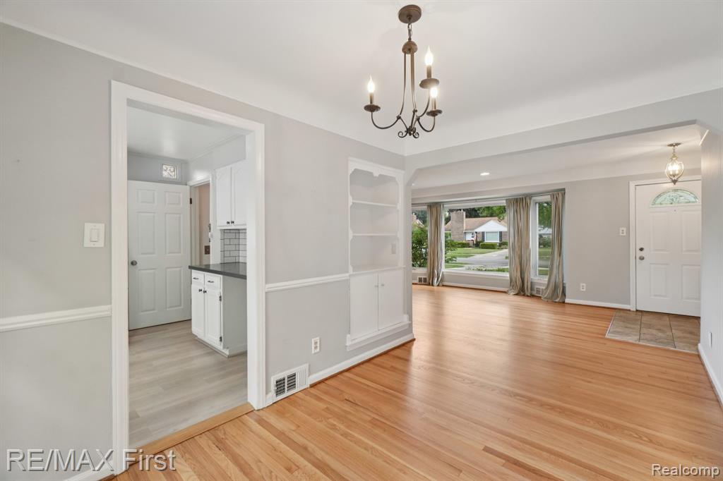 15590 Buckingham Avenue, Beverly Hills, MI 48025 — Photo 10