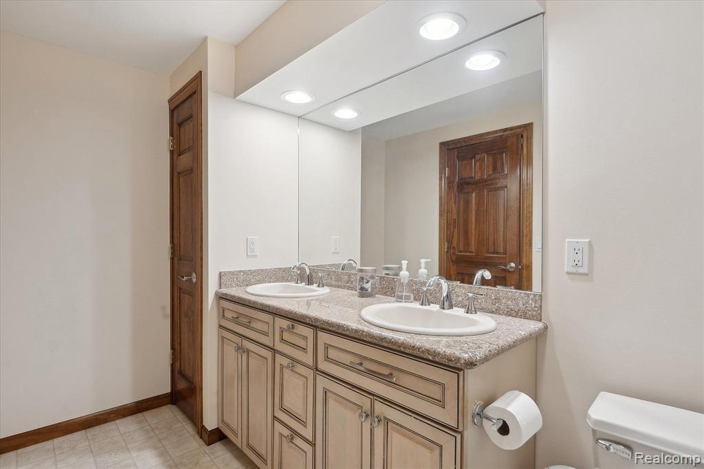 5167 HUNTERS Ridge, Holly, MI 48442 — Photo 37