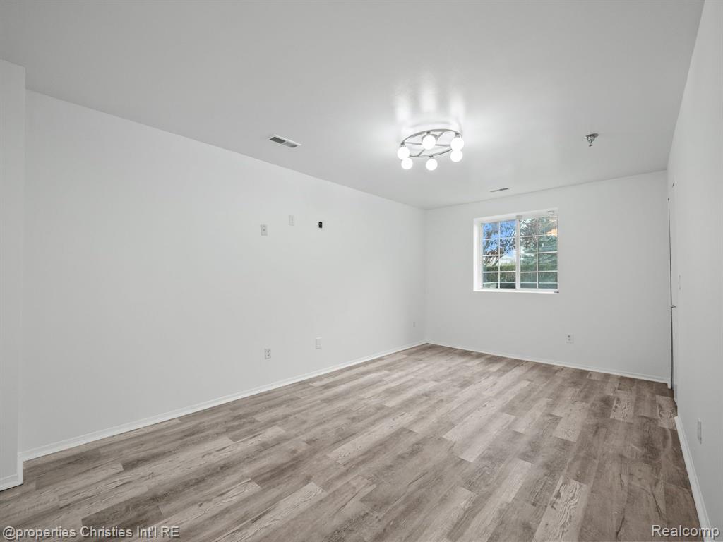 23206 CORNERSTONE VILLAGE Drive, Southfield, MI 48075 — Photo 22