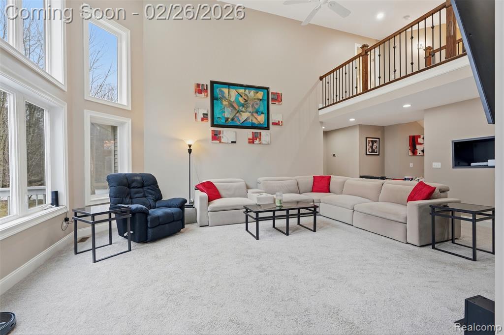 65690 North Avenue, Ray, MI, 00000