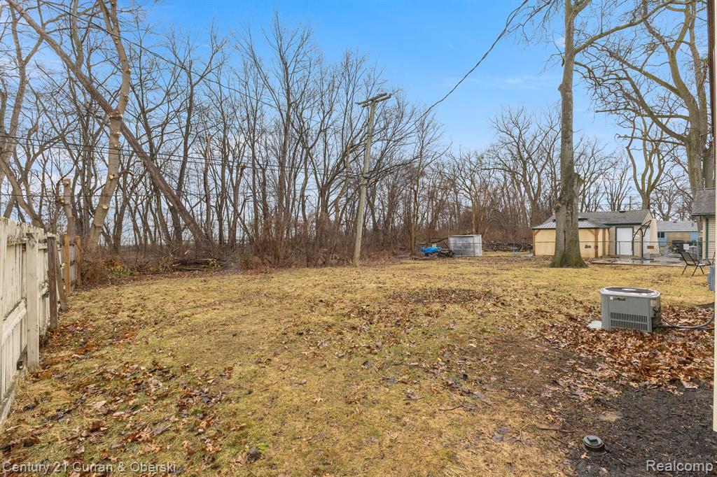 7157 CHEROKEE Street, Taylor, MI 48180 — Photo 27