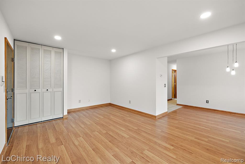 470 BALDWIN Avenue, Rochester, MI 48307 — Photo 6