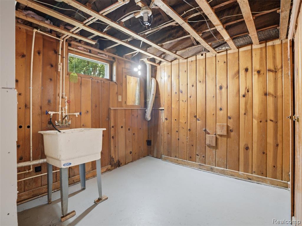 45 Kemp Street, Pontiac, MI 48342 — Photo 17