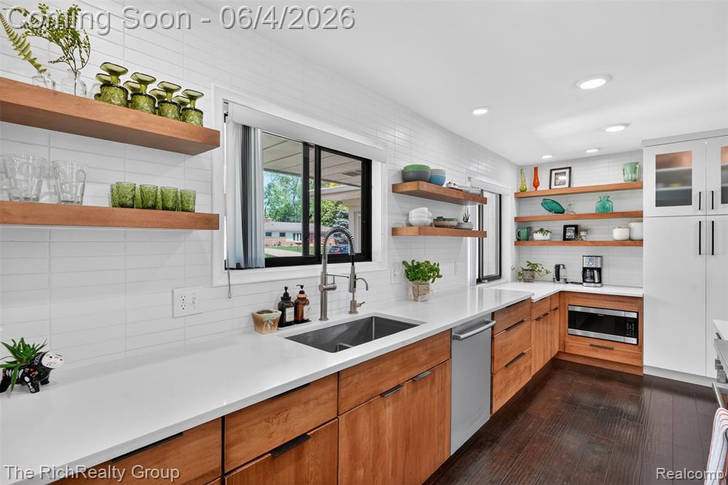 7117 Ward Eagle Drive, West Bloomfield, MI — Photo 20