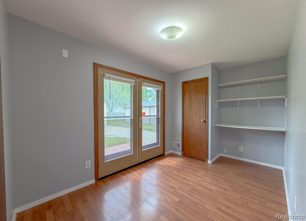 6038 Michael Street, Taylor, MI 48180 — Photo 14