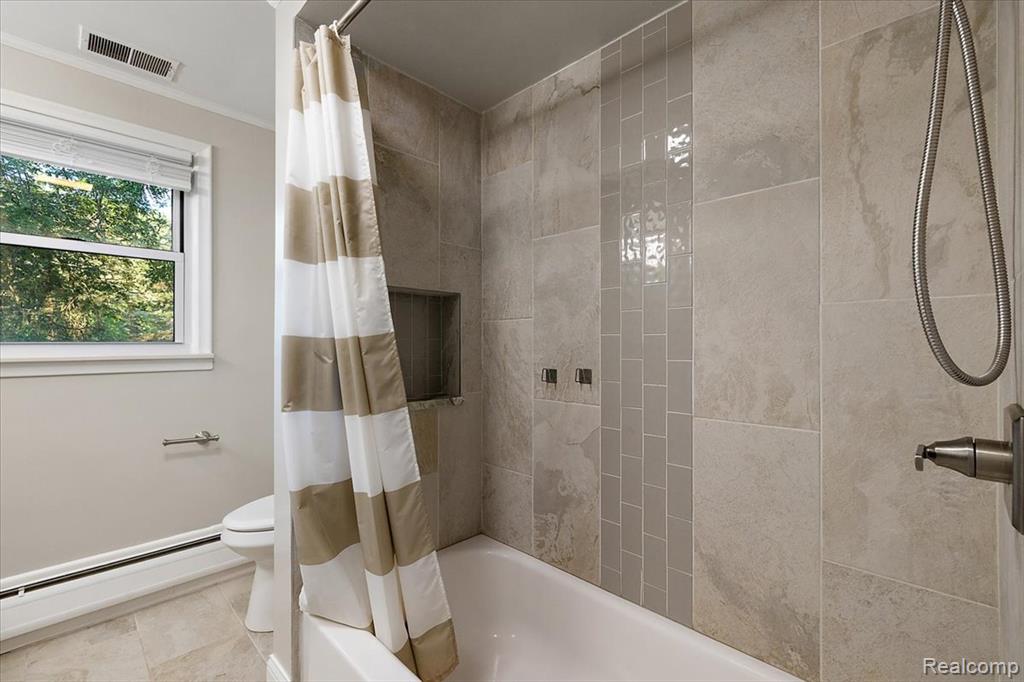4521 Coachmaker Drive, Bloomfield Hills, MI 48302 — Photo 38