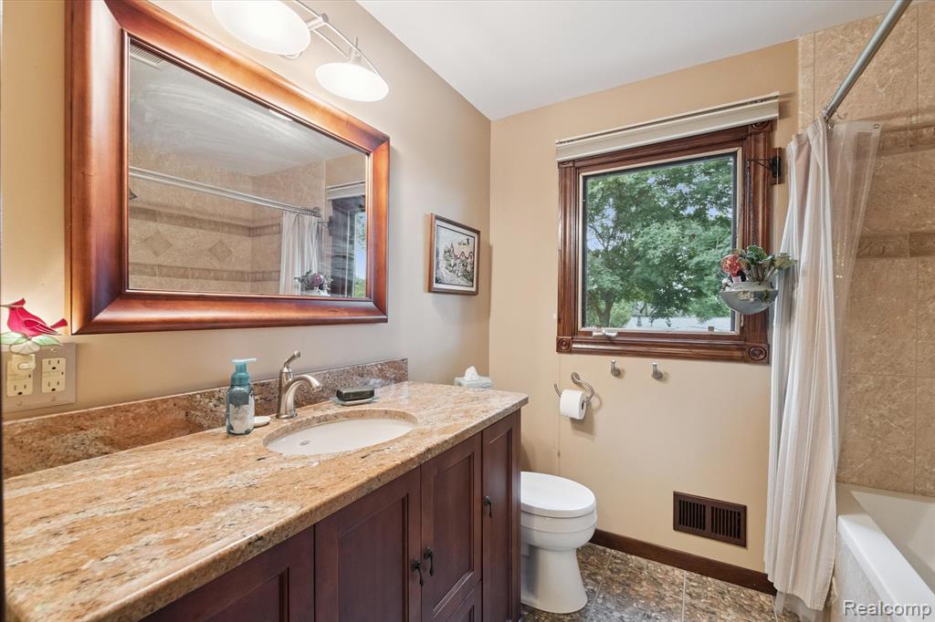 42359 Park Ridge Road, Novi, MI — Photo 19