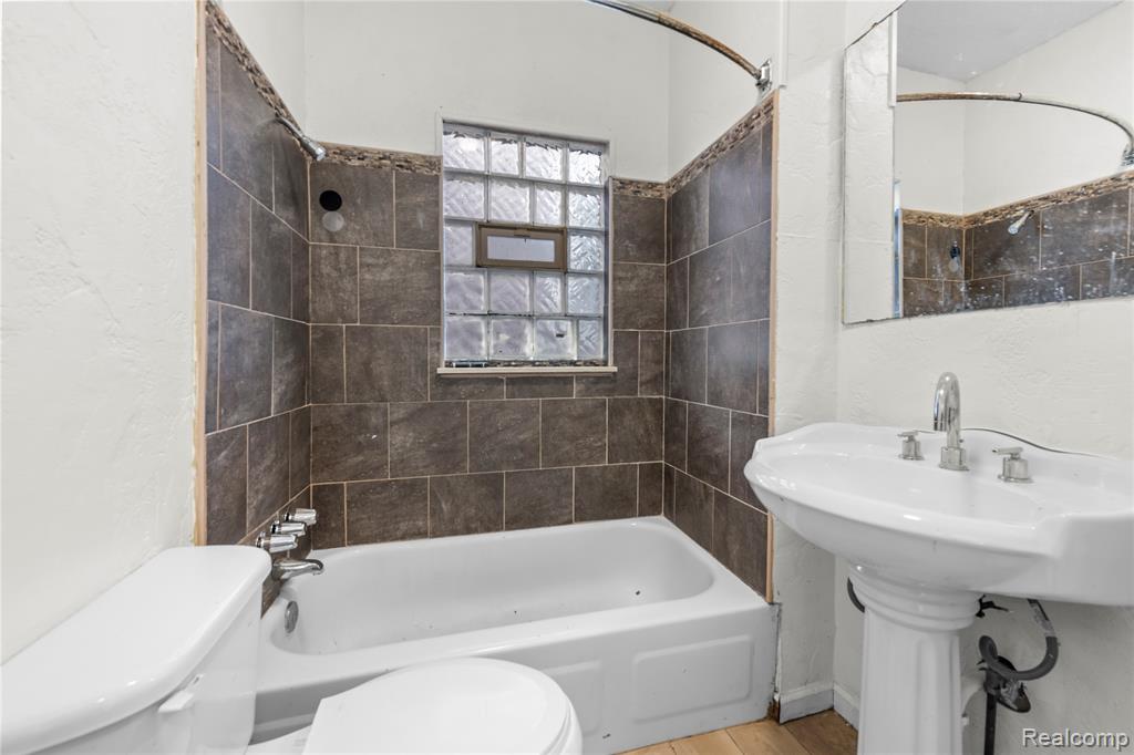 9304 Otsego Street, Detroit, MI 48204 — Photo 9