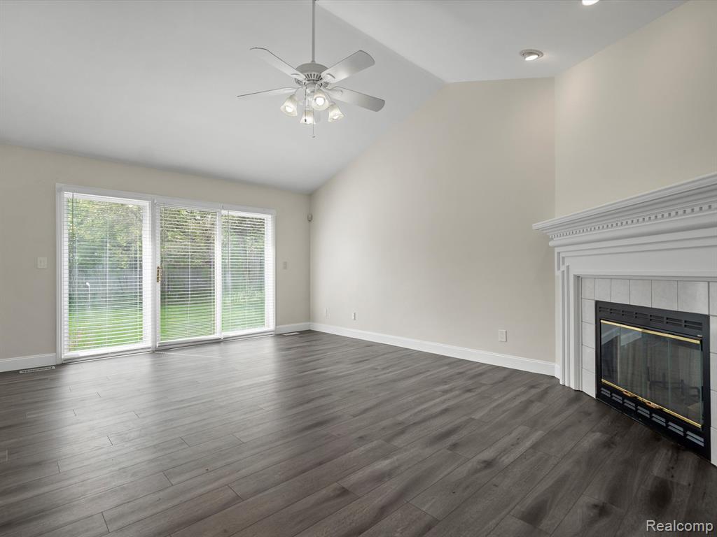 4979 SOMERTON Drive, Troy, MI 48085 — Photo 12