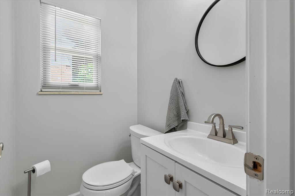 4903 Cape Town, Highland, MI 48356 — Photo 17
