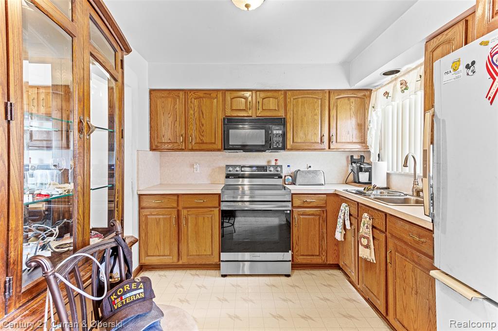 880 Virginia Street, Plymouth, MI 48170 — Photo 9
