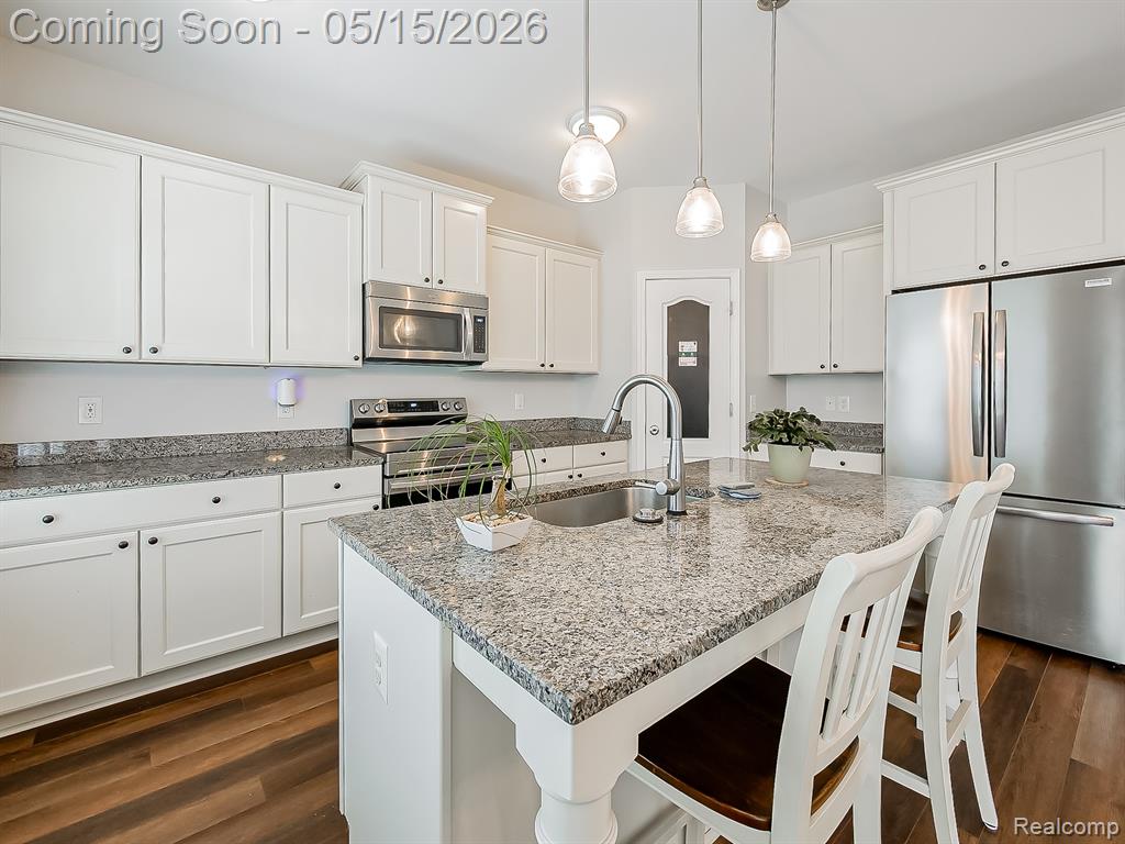 7994 Chestnut Drive, Westland, MI — Photo 2