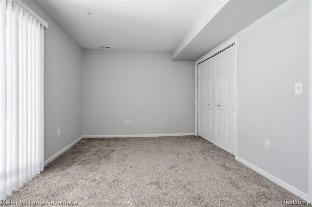 513 Cherry Orchard Road, Canton, MI 48188 — Photo 33