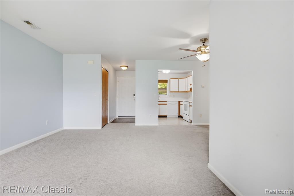 42670 Lilley Pointe Drive, Canton, MI 48187 — Photo 6