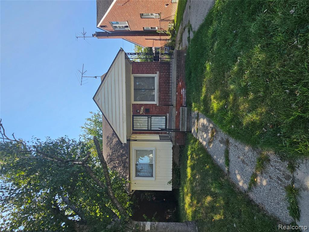 14072 Carlisle Street, Detroit, MI 48205