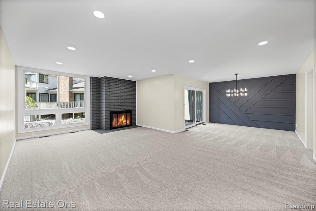 6027 Pebble Lane Court, West Bloomfield, MI — Photo 11