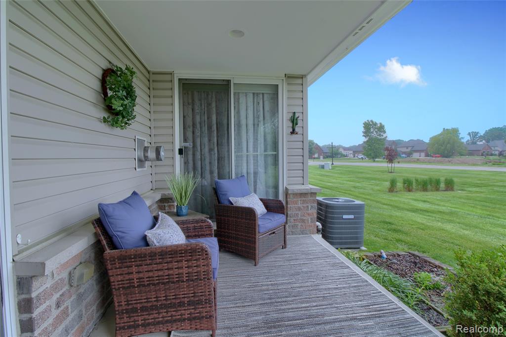 31626 Beaver Circle, New Boston, MI 48164 — Photo 38