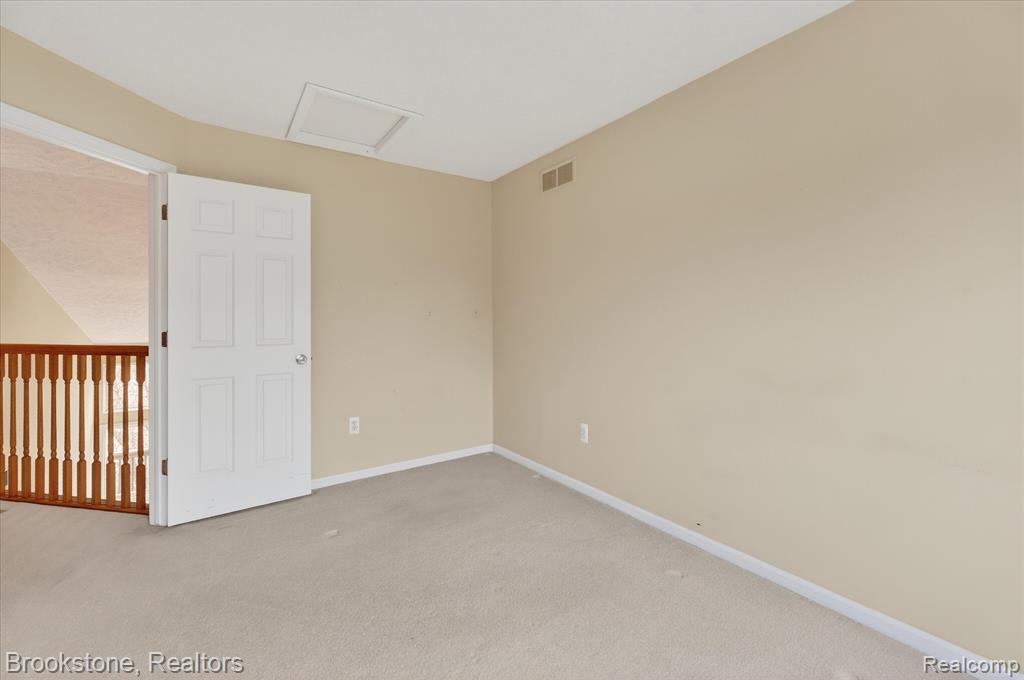 986 Spirea, 44, Howell, MI 48843 — Photo 25