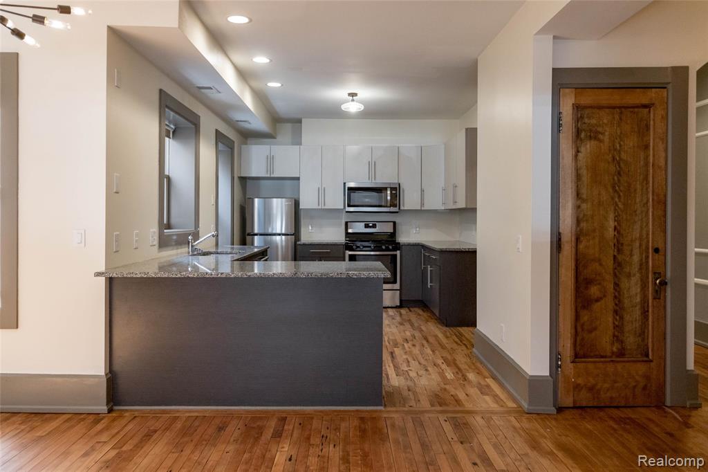 449 W Willis Street, Detroit, MI 48201 — Photo 7