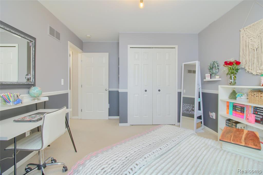 42933 Sadie Lane, Van Buren, MI 48111 — Photo 8