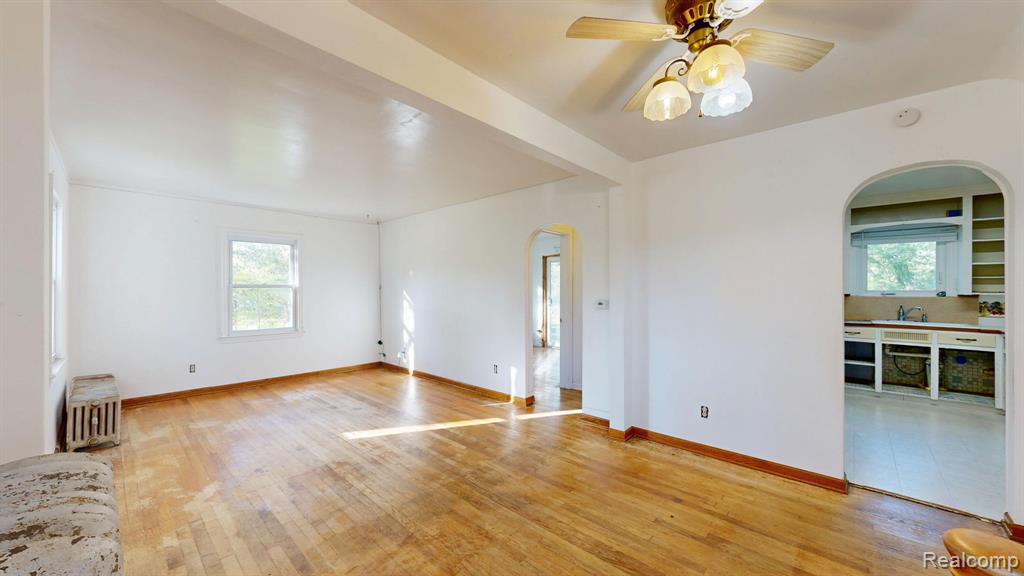 4455 N Genesee Road, Flint, MI 48506 — Photo 8