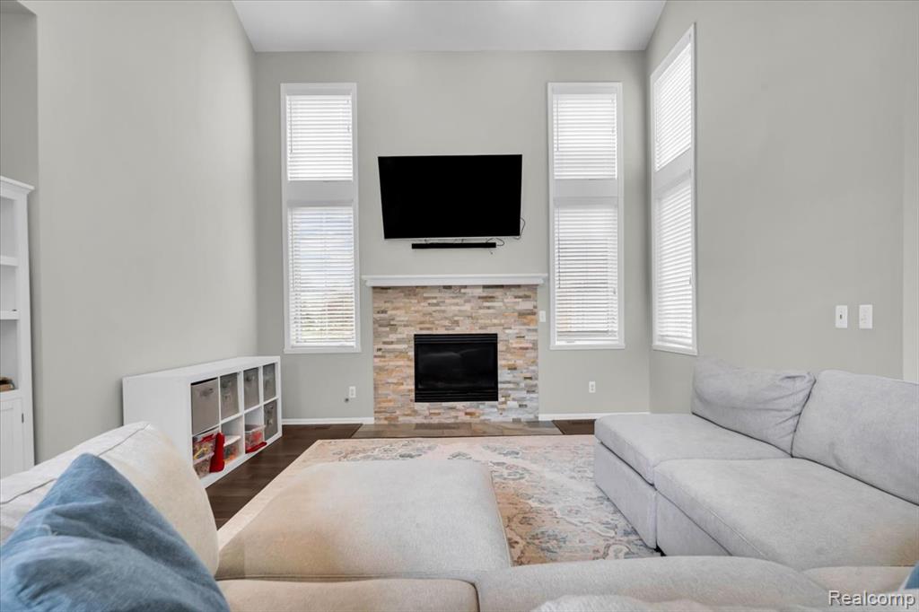 54745 Four Seasons Drive, Utica, MI 48316 — Photo 6
