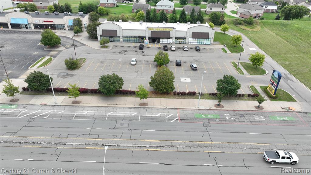 10921 E Jefferson Avenue, Detroit, MI 48214 — Photo 6