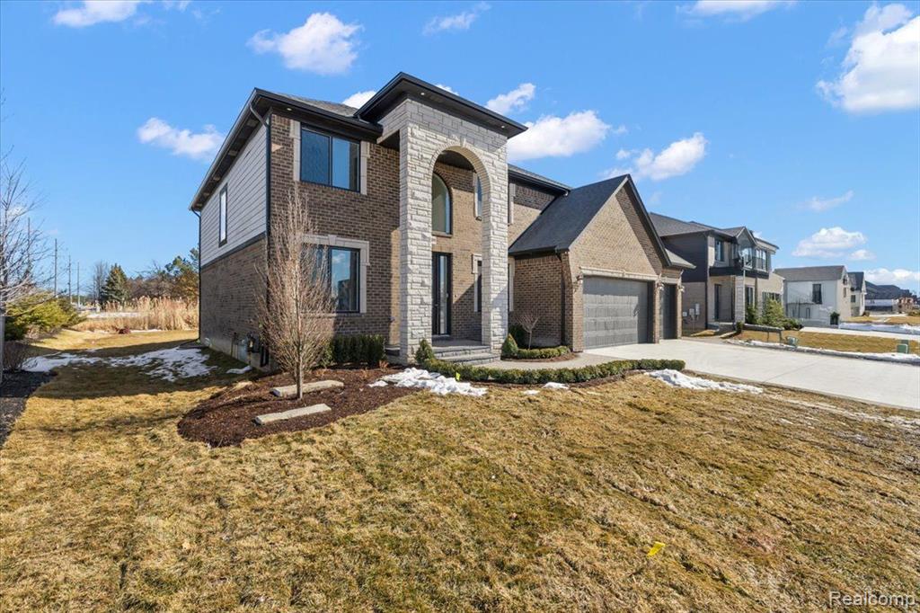 50998 MISTWOOD Drive, Macomb, MI 48042 — Photo 16