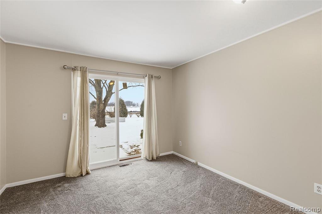 49990 Helfer Blvd, Wixom, MI 48393 — Photo 10