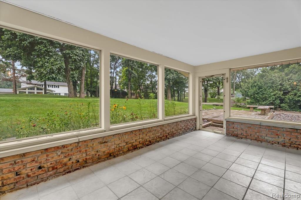 6016 Plantation Drive, Grand Blanc, MI 48439 — Photo 28