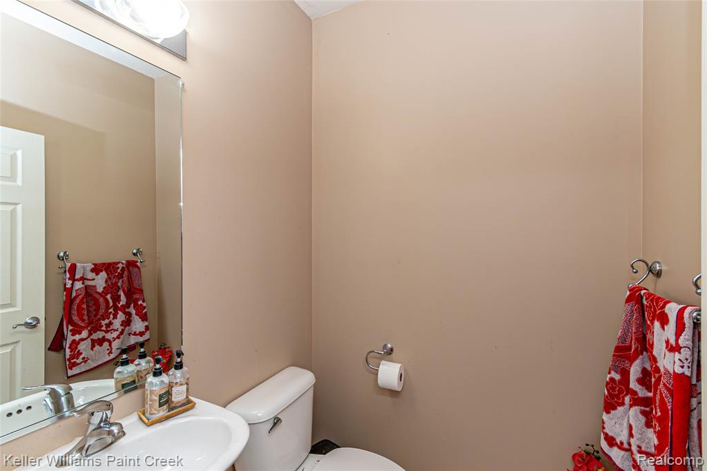 41544 Mitchell Road, Novi, MI 48377 — Photo 13