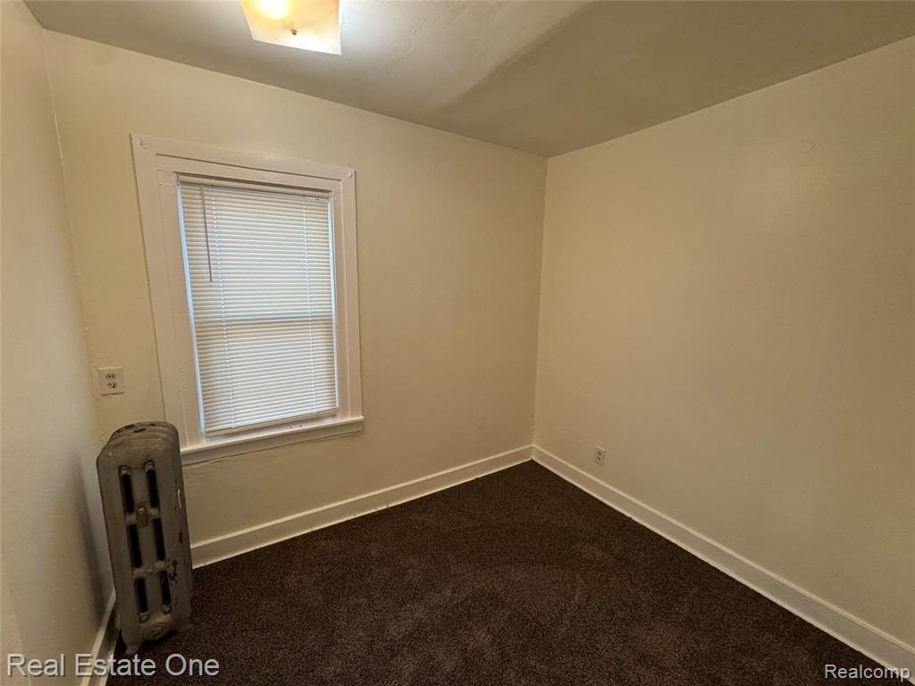 8420 Jewett Avenue, Warren, MI 48089 — Photo 7