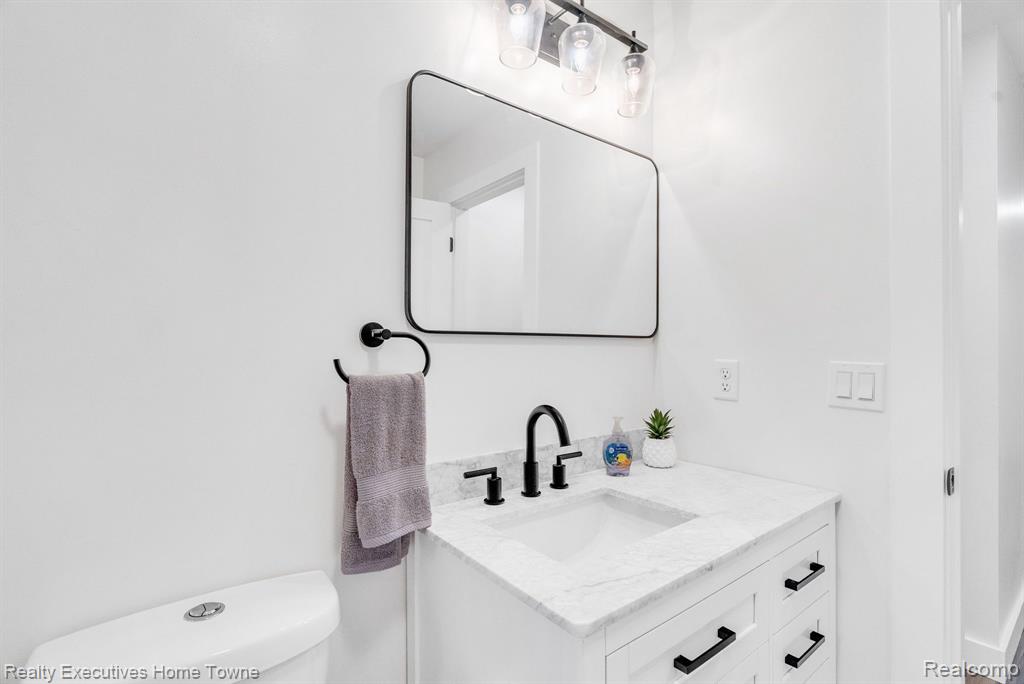 2371 ARLINGTON Road, Columbus, MI — Photo 17