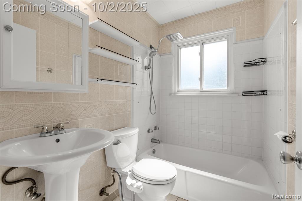 8610 Central, Center Line, MI 48015 — Photo 21