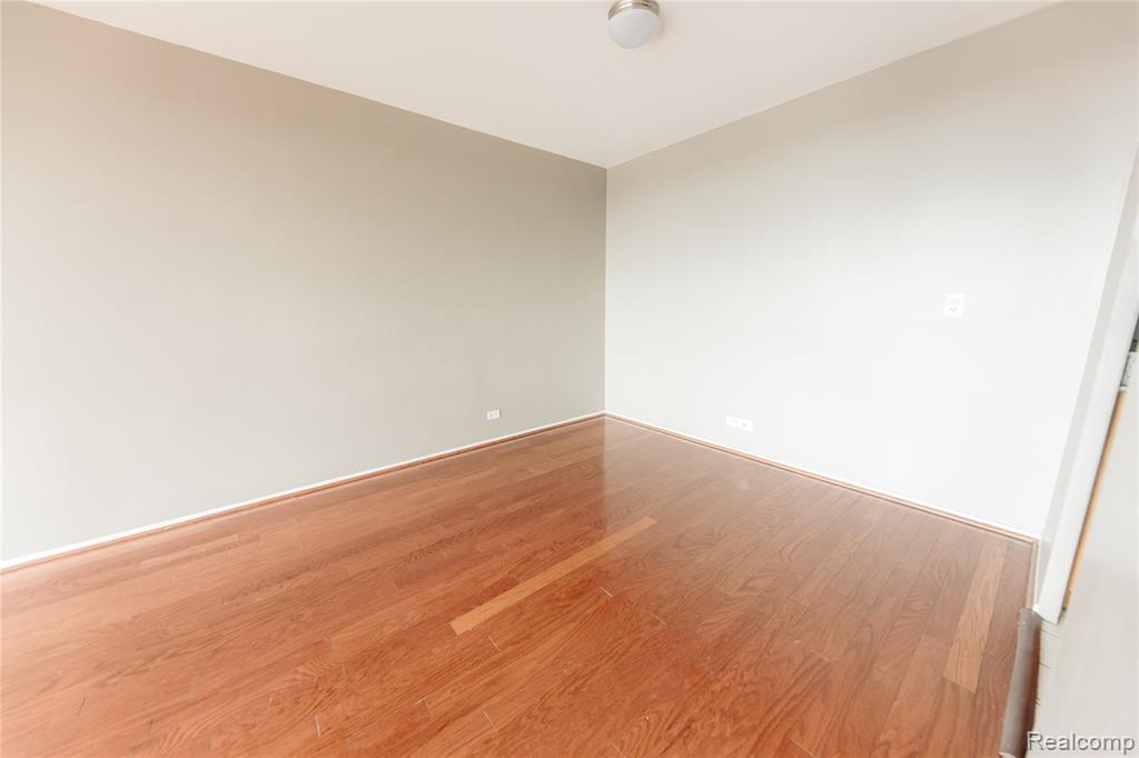 22700 Garrison Street, 906, Dearborn, MI 48124 — Photo 5