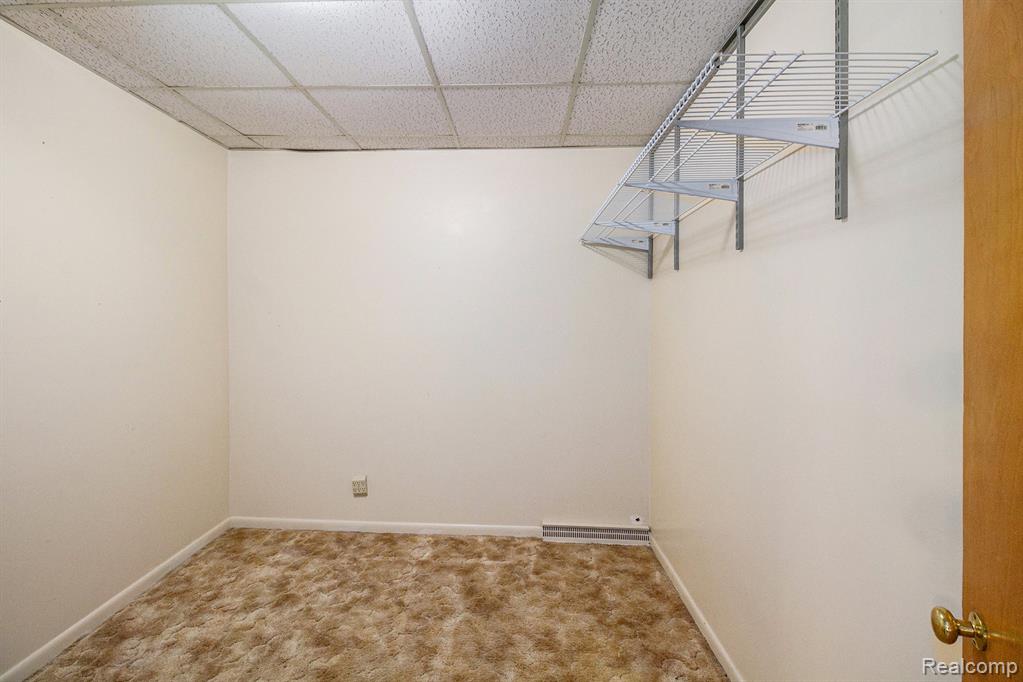 5905 Fonda Lake Drive, Brighton, MI 48116 — Photo 18