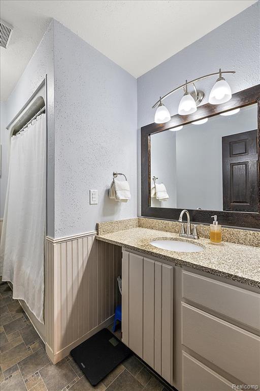 8021 Washburn Road, Goodrich Vlg, MI — Photo 26