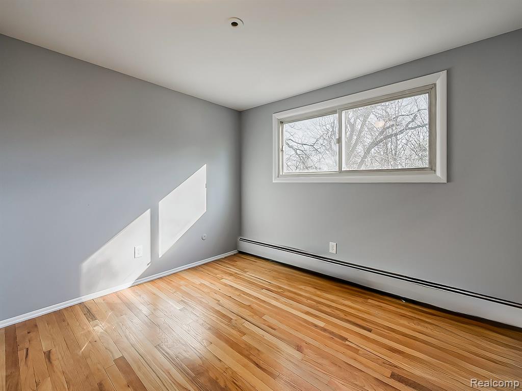 15958 Shadyside Drive, Livonia, MI, 48154