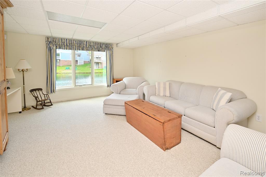 618 Deauville Lane, Bloomfield Hills, MI 48304 — Photo 27