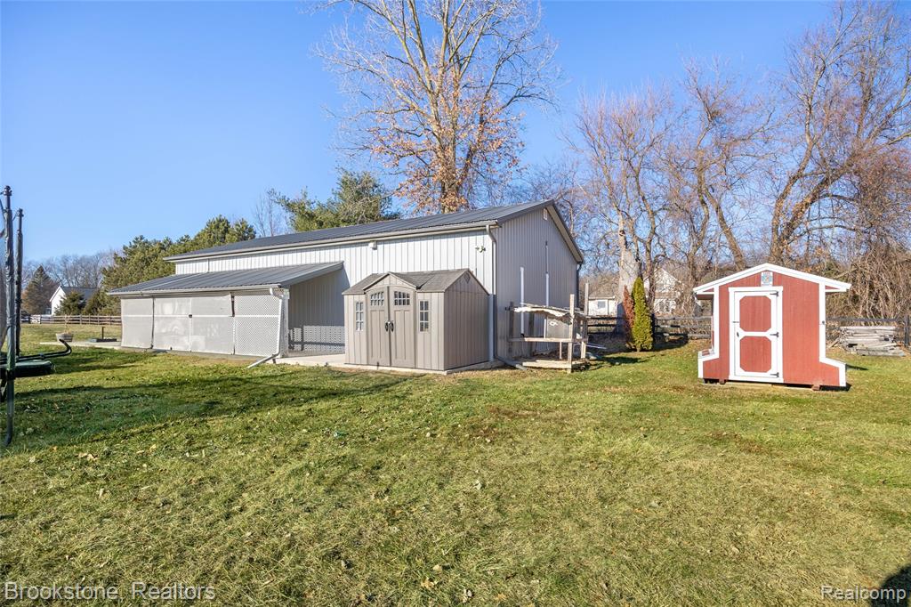 8450 Whiteford Center Road, Ottawa Lake, MI 49267 — Photo 11