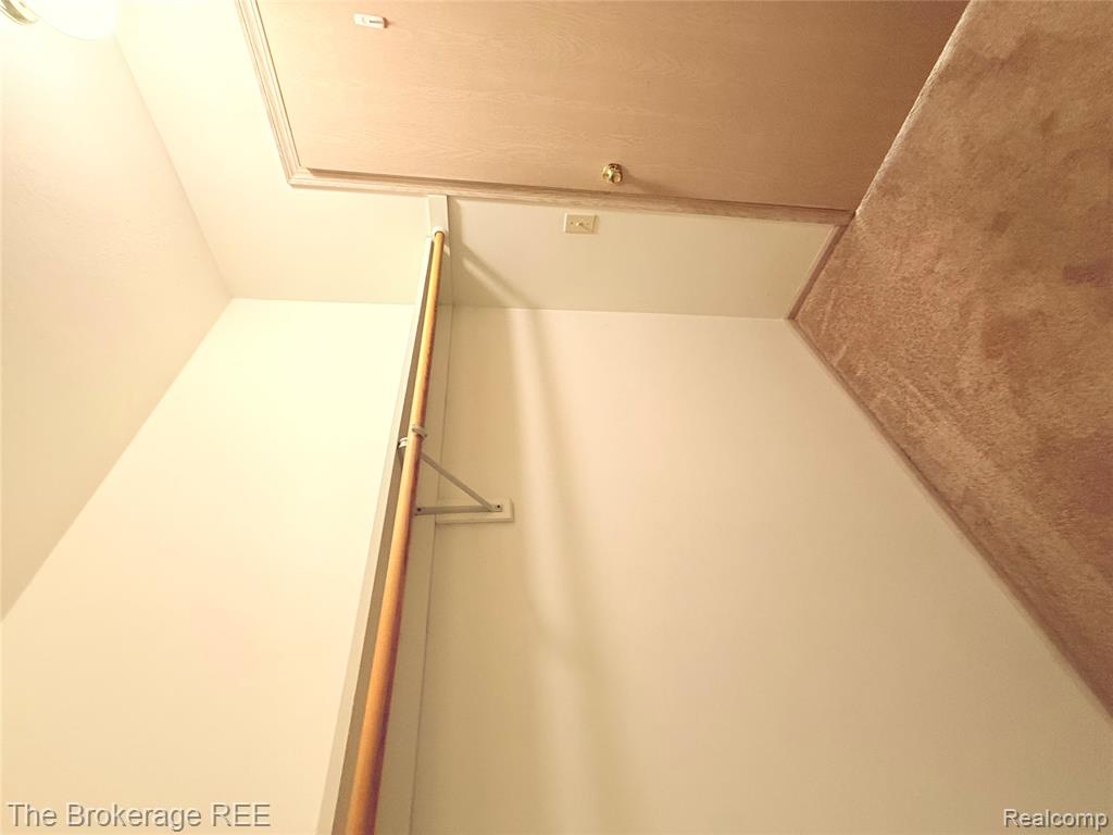 610 Perry Creek Drive, Grand Blanc, MI 48439 — Photo 21