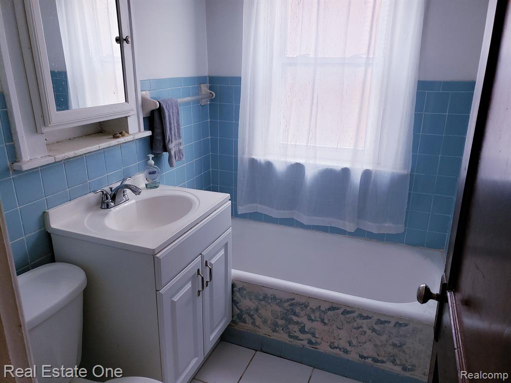 7533 TERNES Street, Dearborn, MI 48126 — Photo 10